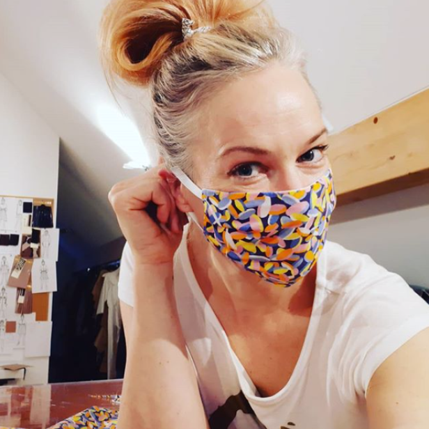 Coronavirus: Isländische Designerin entwirft Grusel Masken Isländische Designerin entwirft Grusel Masken | krone.at